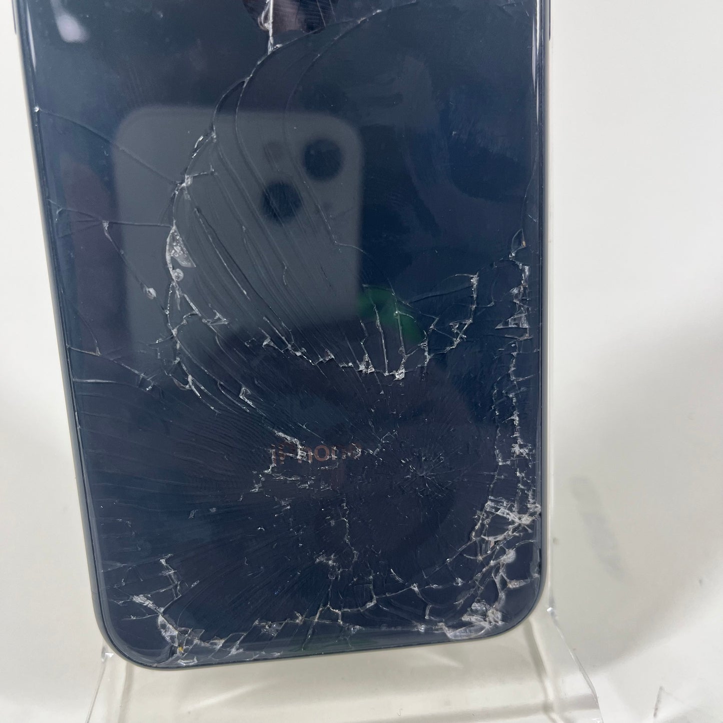 Broken T-Mobile Apple iPhone XR 64GB 18.1 MH3Q3LL/A