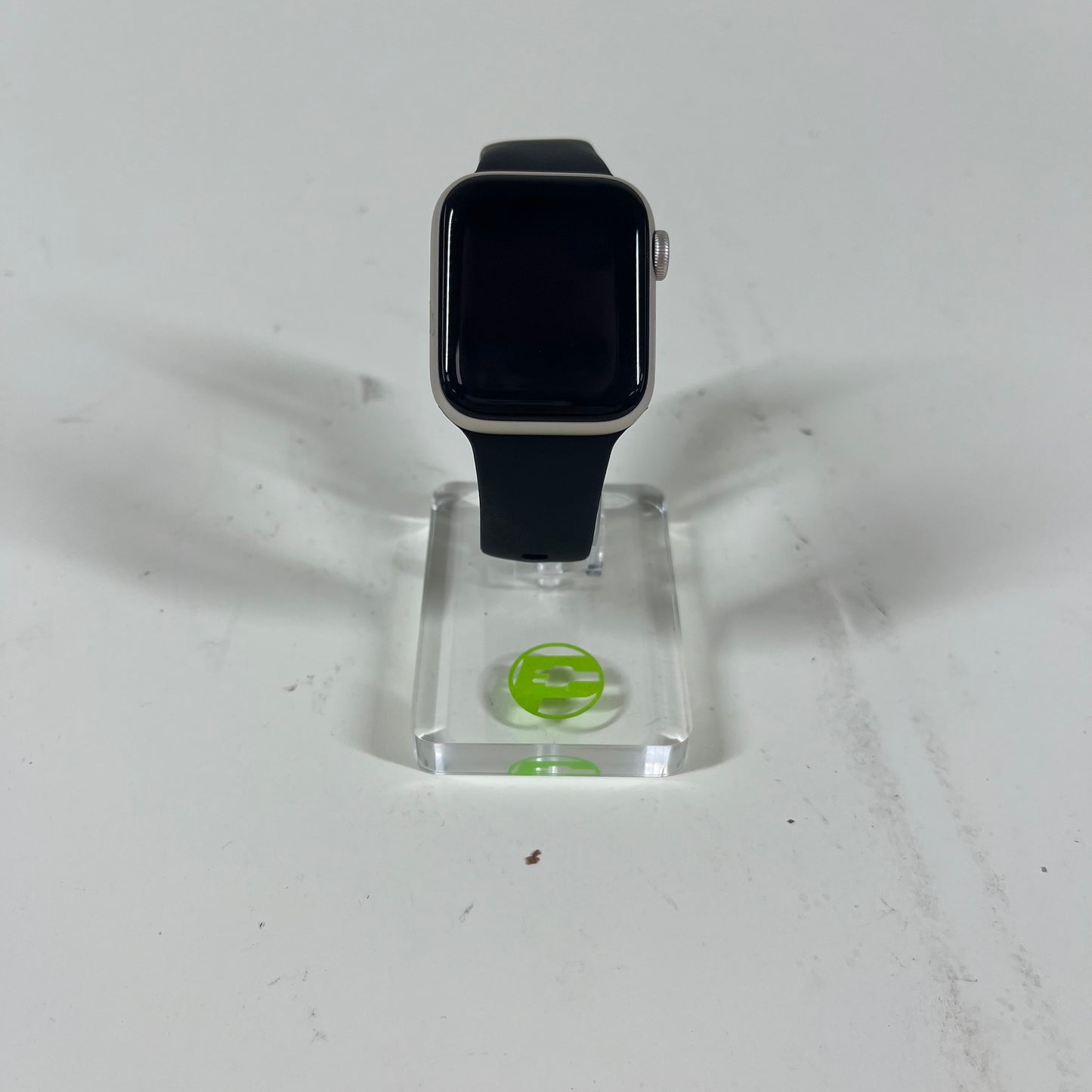 GPS Only Apple Watch SE 2nd Gen 40MM Starlight Aluminum Black Sport Band A2722