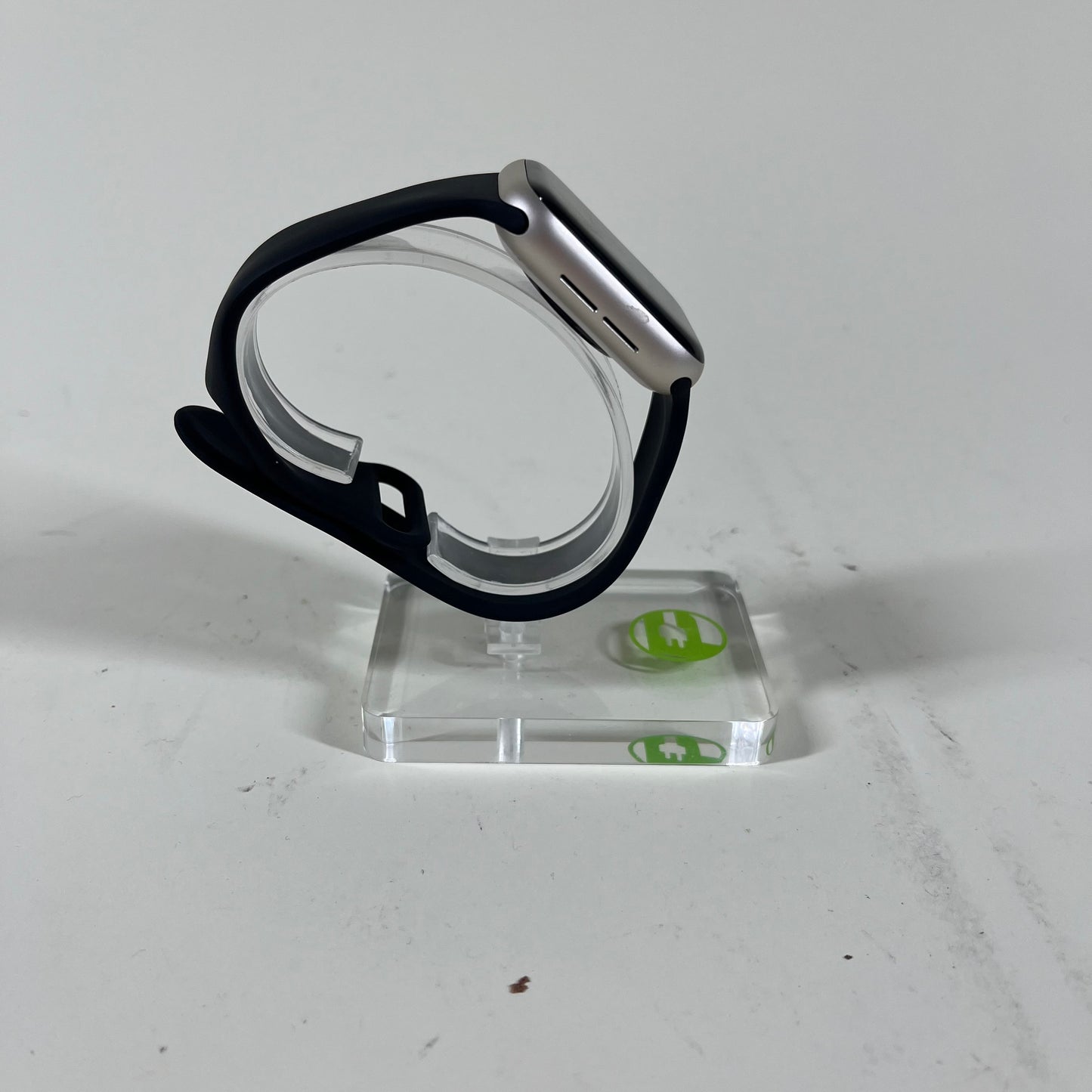 GPS Only Apple Watch SE 2nd Gen 40MM Starlight Aluminum Black Sport Band A2722