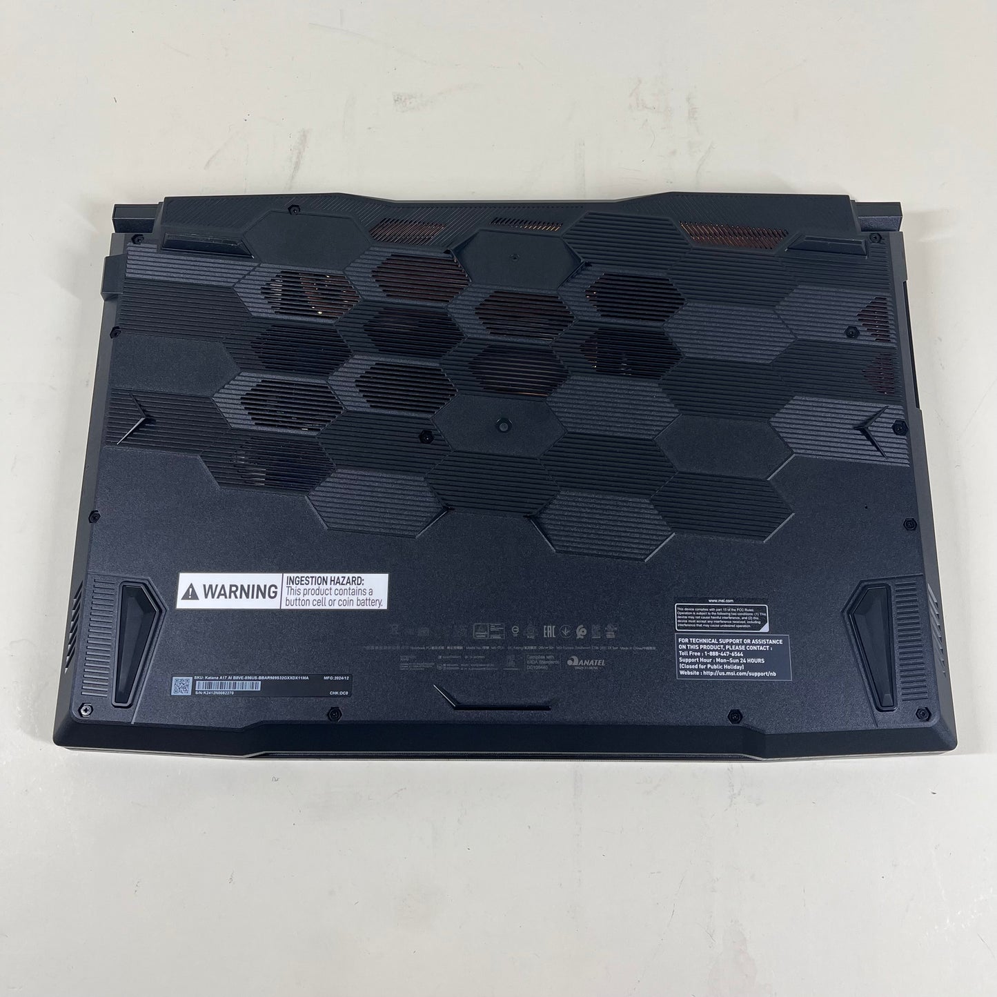 MSI Katana A17 AI B8V 17.3" AMD Ryzen 9 4.0GHz 32GB RAM 1TB SSD GeForce RTX 4050