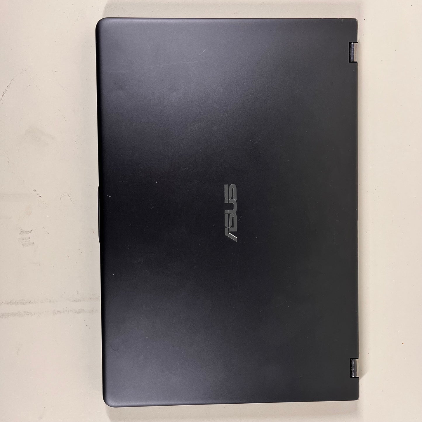 ASUS Q525U Q525UA-BI7T11 17" i7-8550U 3.7GHz 16GB RAM 2TB HDD