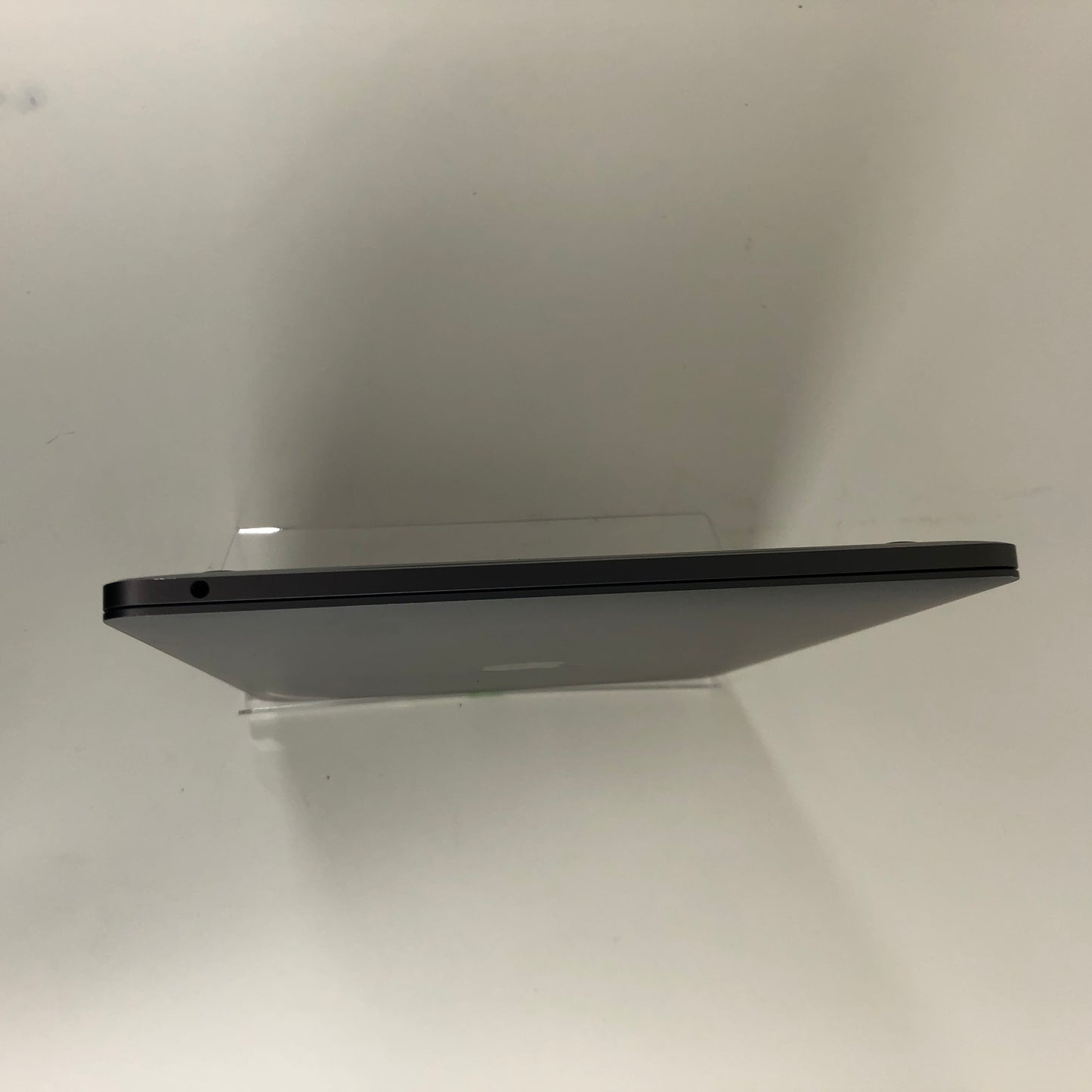 2017 Apple MacBook Pro 13.3" i5 2.3GHz 8GB RAM 128GB SSD Space Gray A1708