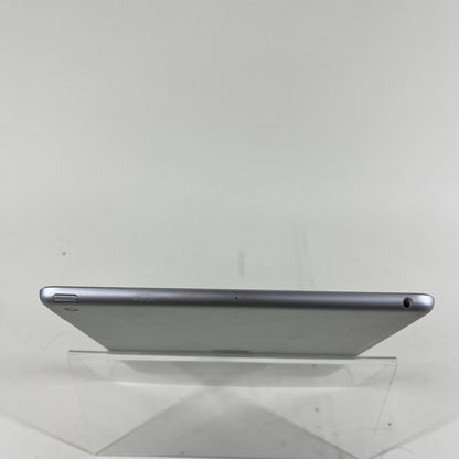 WiFi Only Apple iPad 7th Gen 32GB 17.6.1 SILVER MW752LL/A