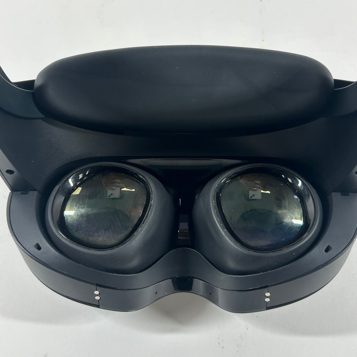 Meta Quest Pro 256GB Standalone All-in-One VR Headset DK94EC