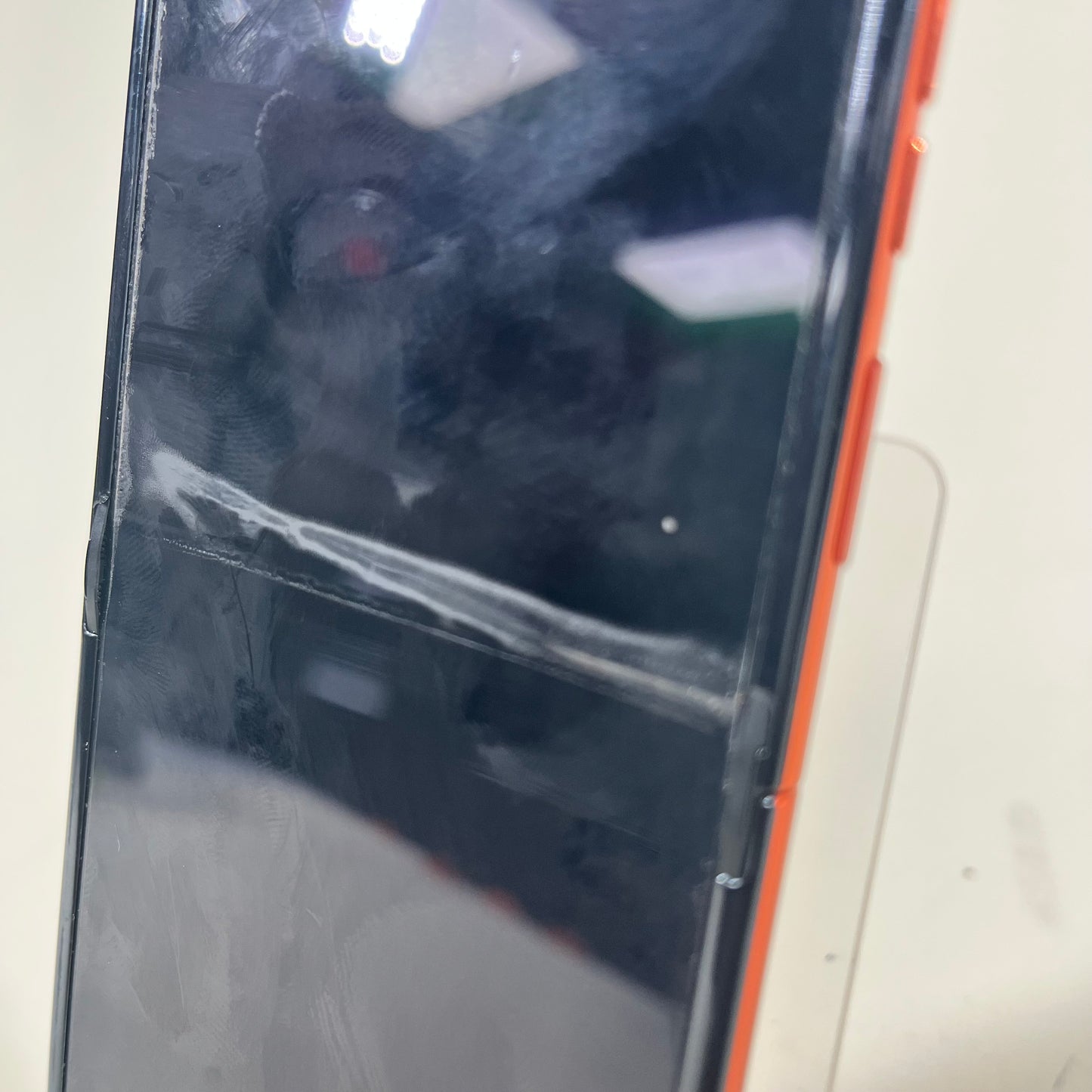 Broken Cricket Motorola Razr 256GB 14 XT2453-5