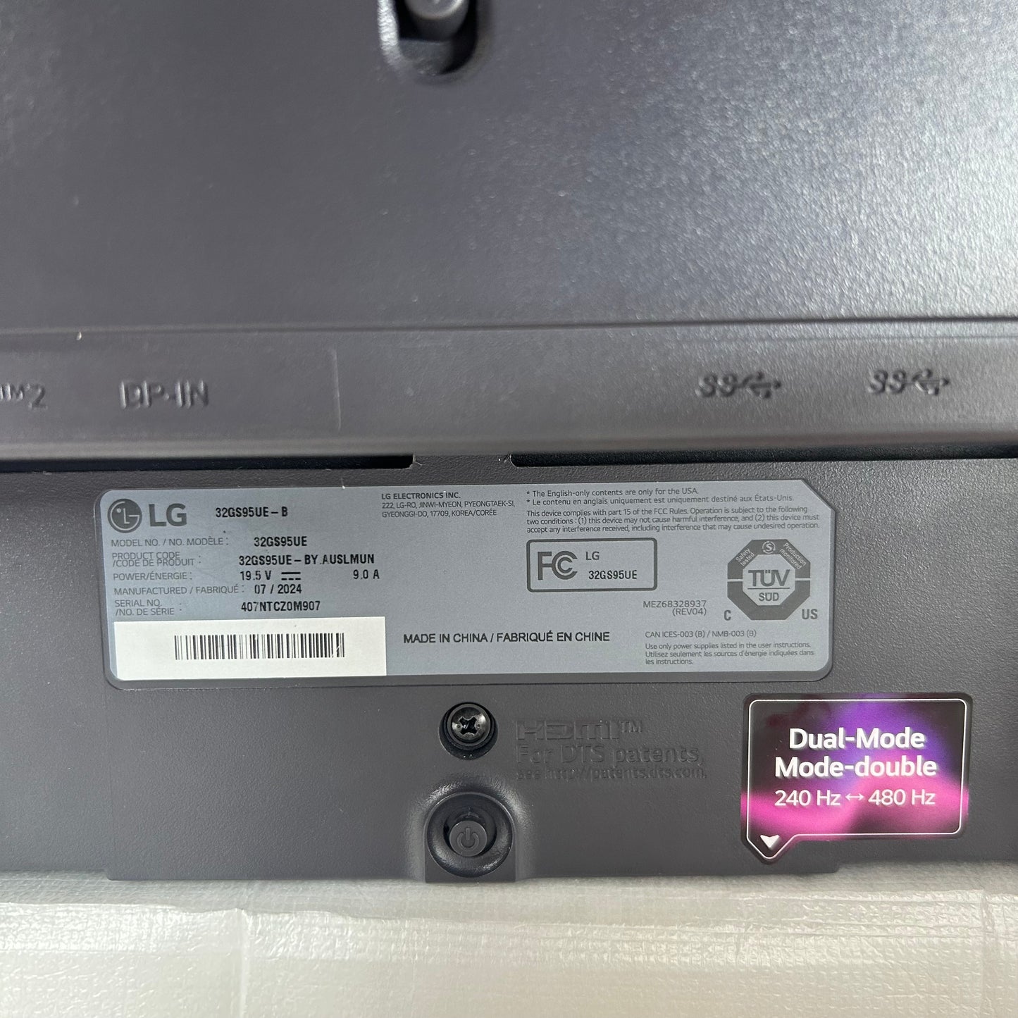 LG 31.5" 32GS95UE 4K UHD OLED 240Ghz/480Ghz Curved Gaming Monitor