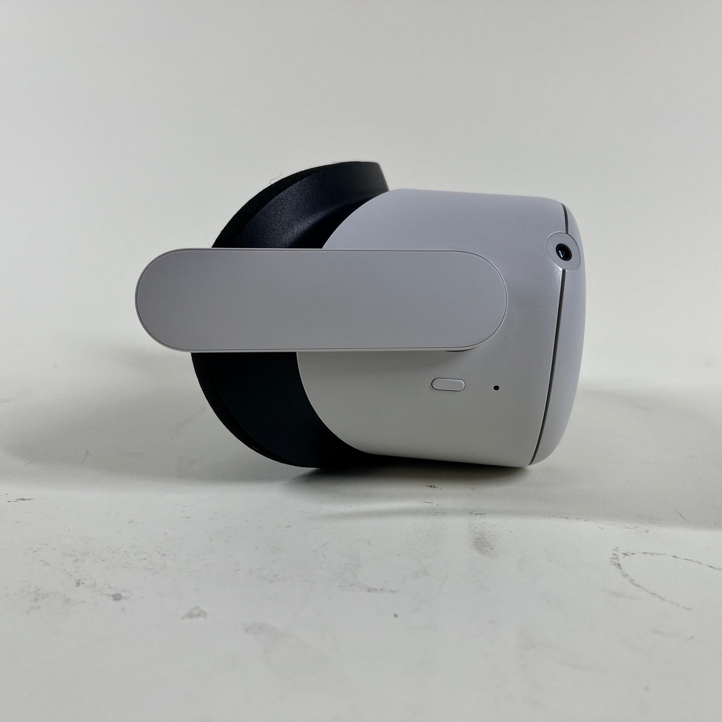 Oculus Quest 2 128GB Standalone All-in-One VR Headset KW49CM