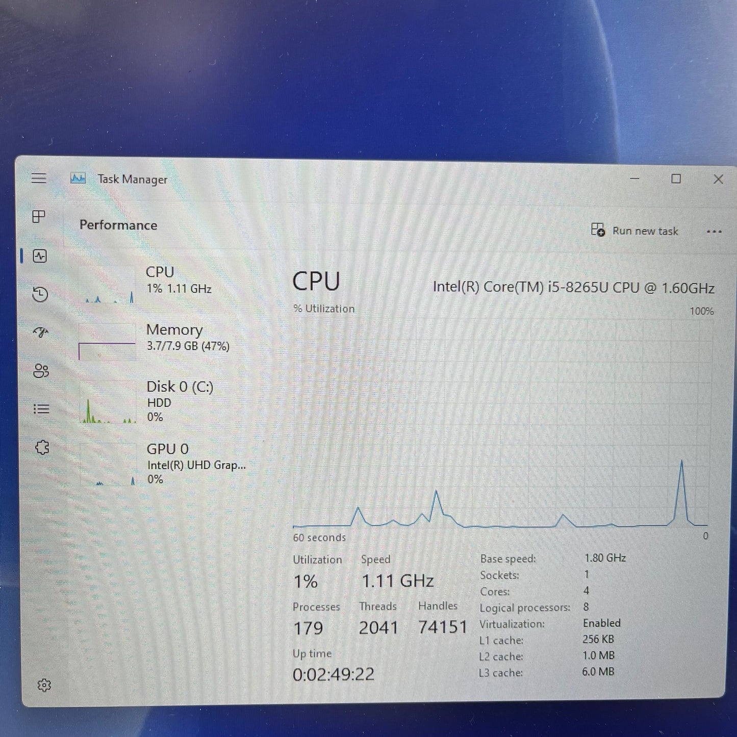 Dell Inspiron 17 3000 80hk8A00 17.3" i5-8265U 1.6GHz 8GB RAM 1TB HDD 1TB