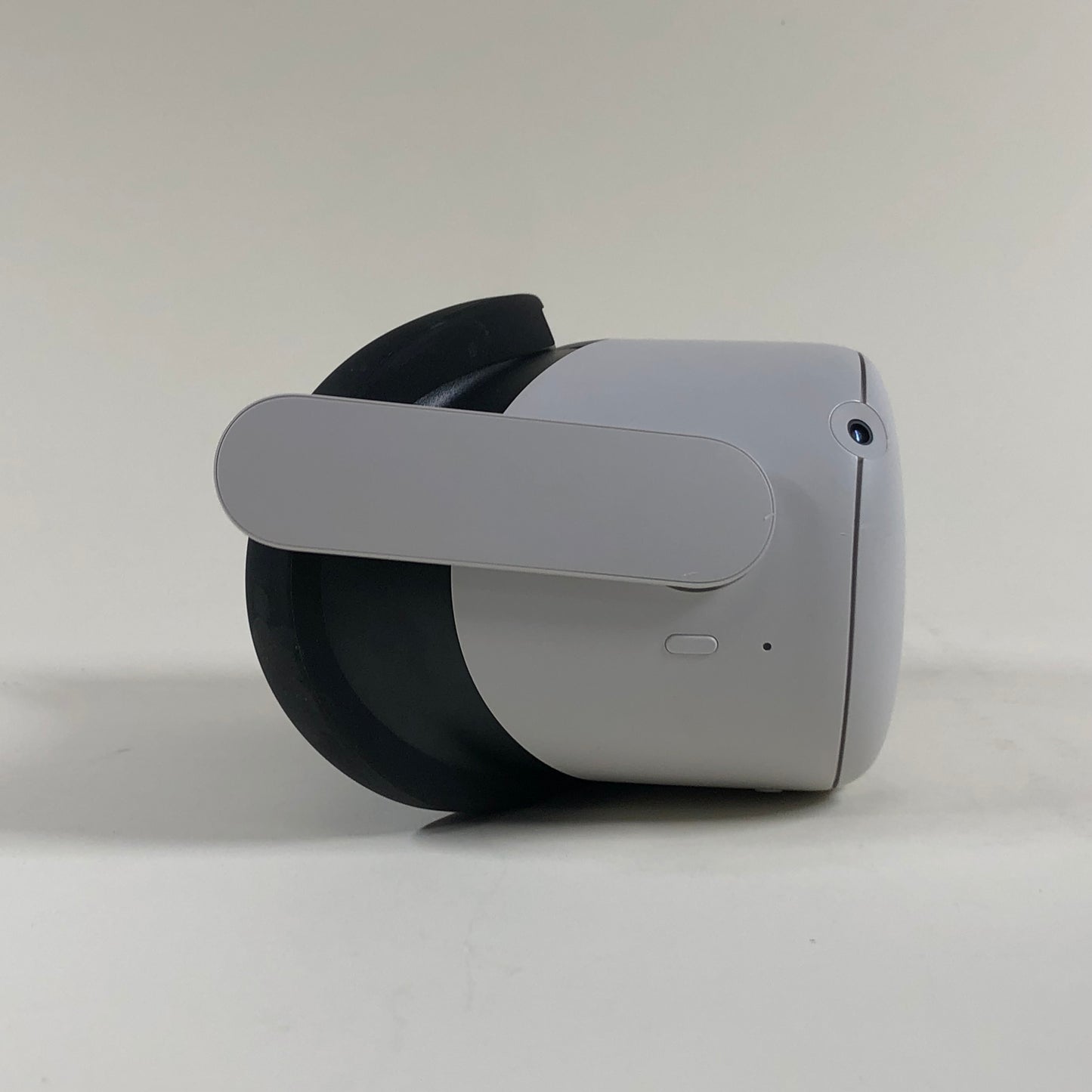 Oculus Quest 2 128GB VR System KW49CM
