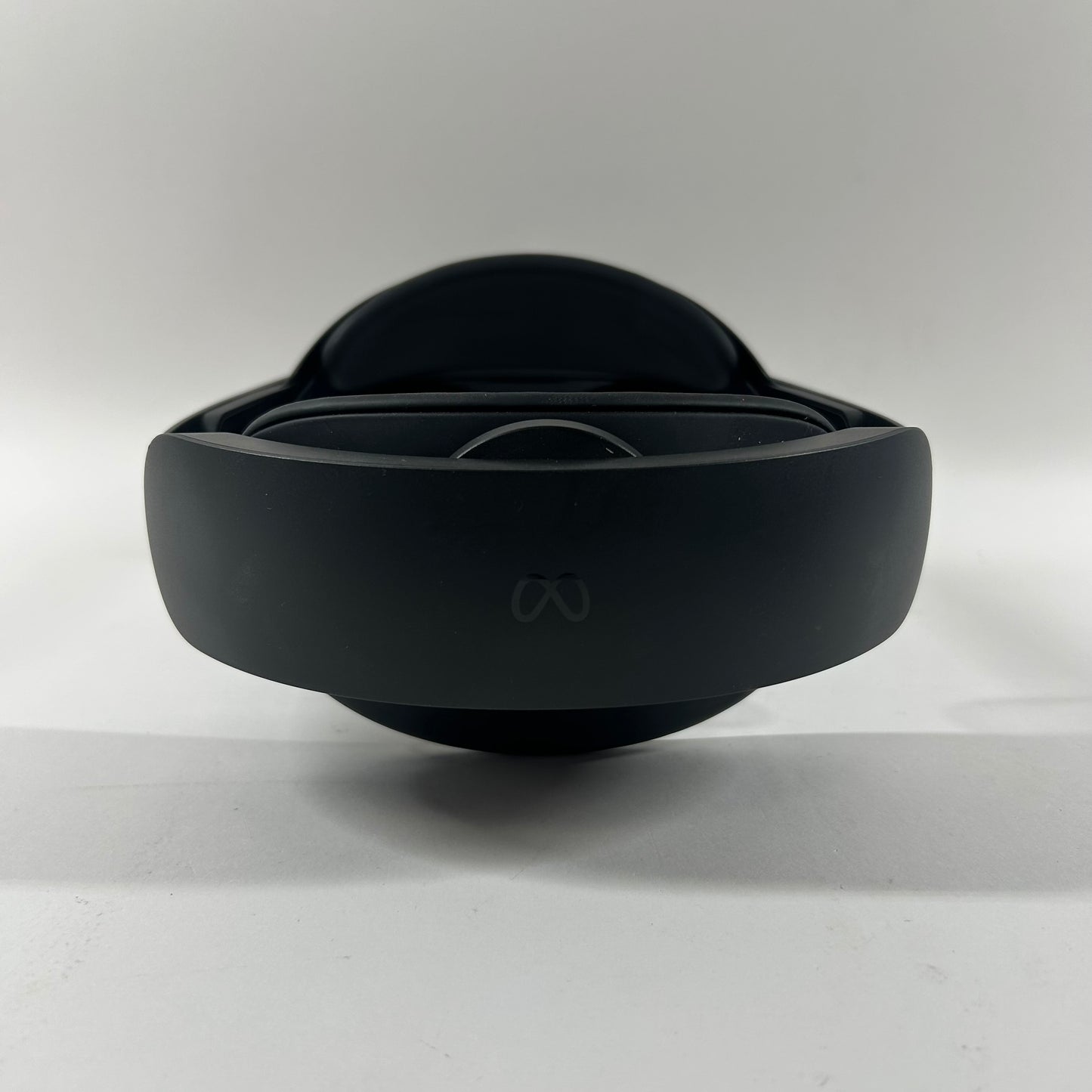 Meta Quest Pro 256GB Standalone All-in-One VR Headset DK94EC